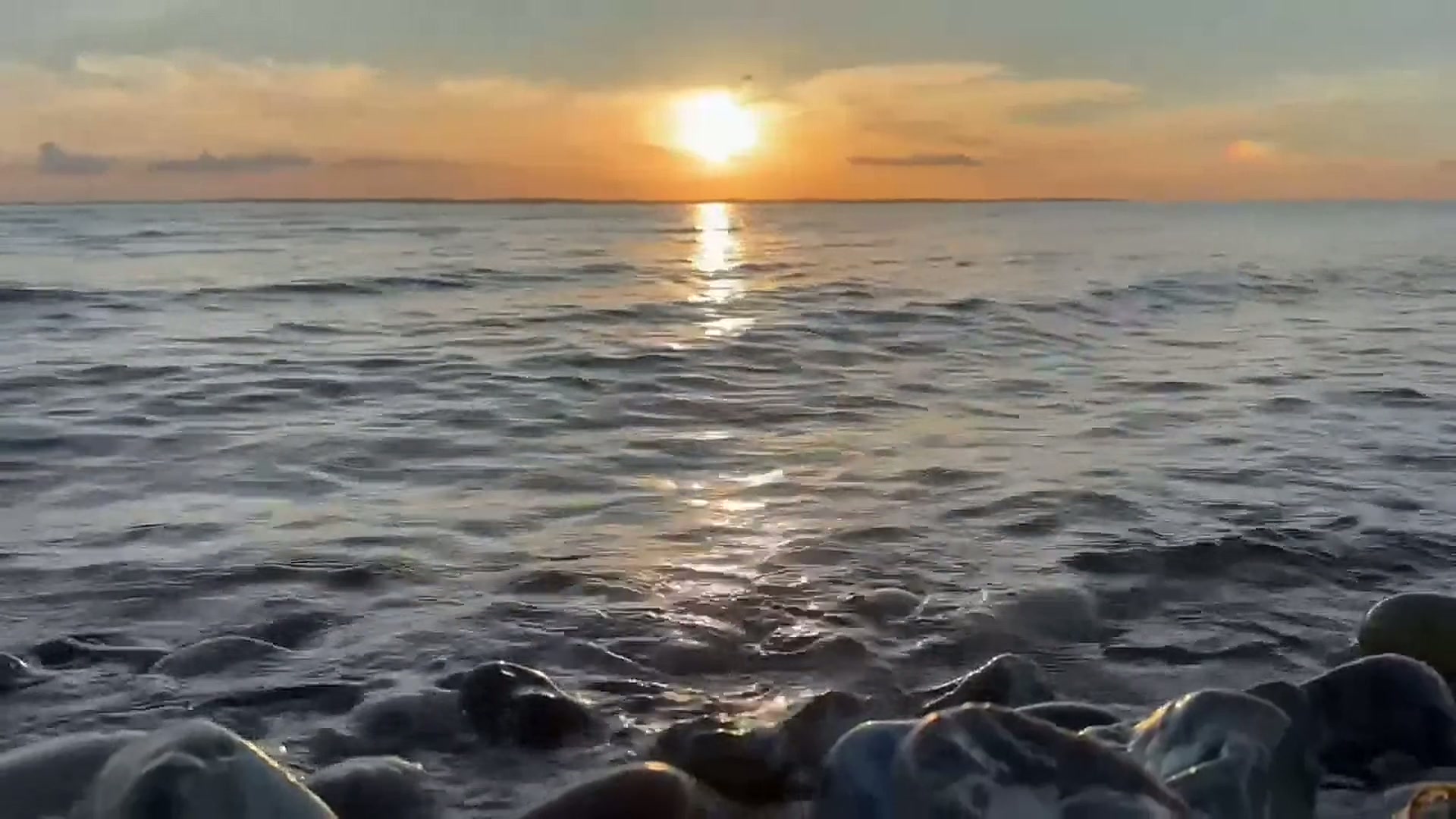 Solnedgang over havet